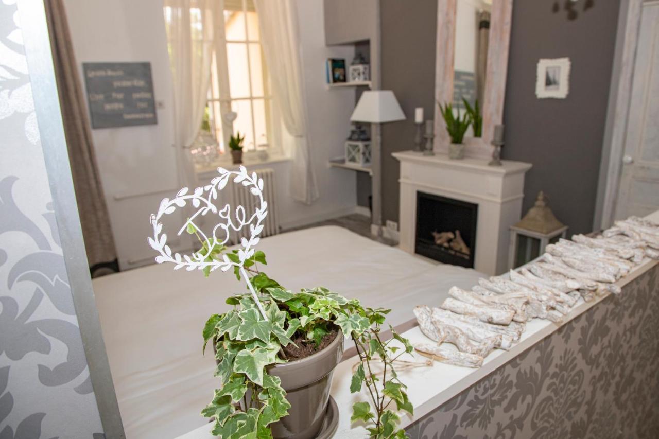Les Suites De La Domaine Chateau De Fretoy Morlet 외부 사진
